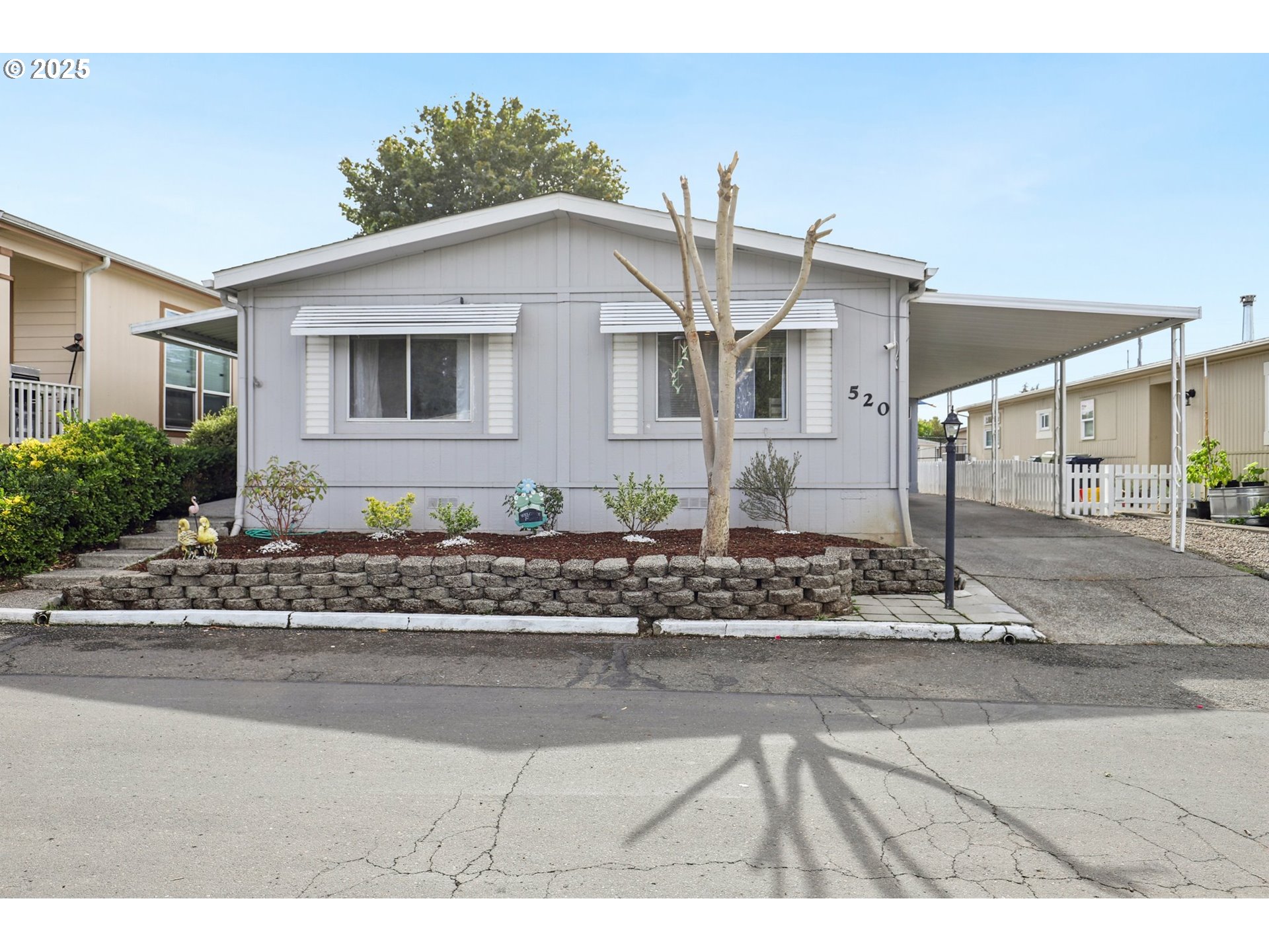 520 Southwest Georgetown Way Beaverton, OR 97006 - Photo 1 of 47