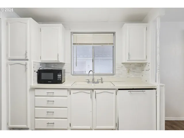 $119,900 | 520 Southwest Georgetown Way, Beaverton, OR 97006