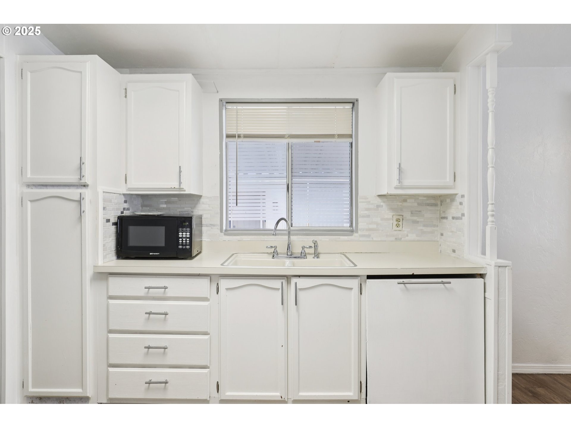 520 Southwest Georgetown Way Beaverton, OR 97006 - Photo 13 of 47