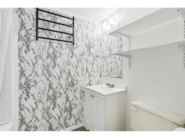 $119,900 | 520 Southwest Georgetown Way, Beaverton, OR 97006