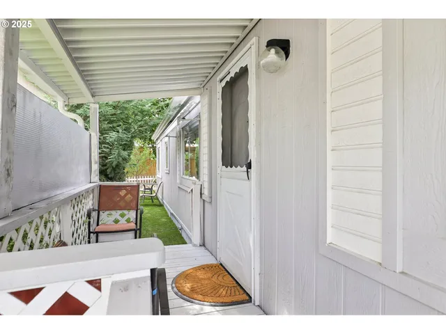 $119,900 | 520 Southwest Georgetown Way, Beaverton, OR 97006