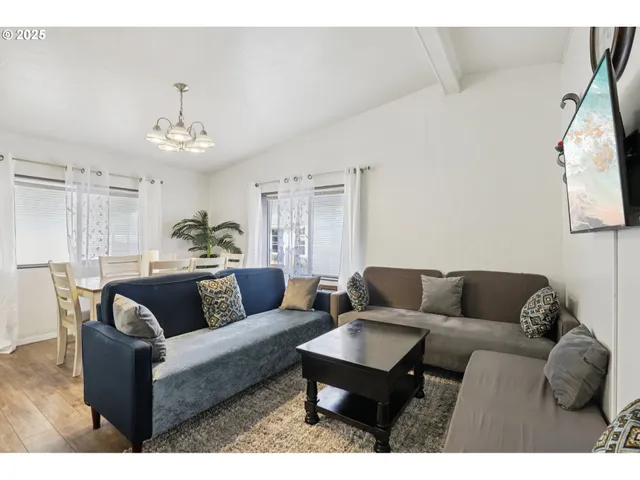 $119,900 | 520 Southwest Georgetown Way, Beaverton, OR 97006