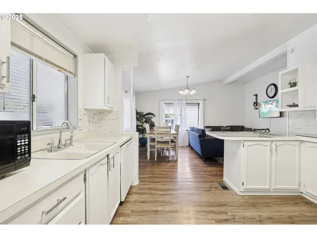 $119,900 | 520 Southwest Georgetown Way, Beaverton, OR 97006