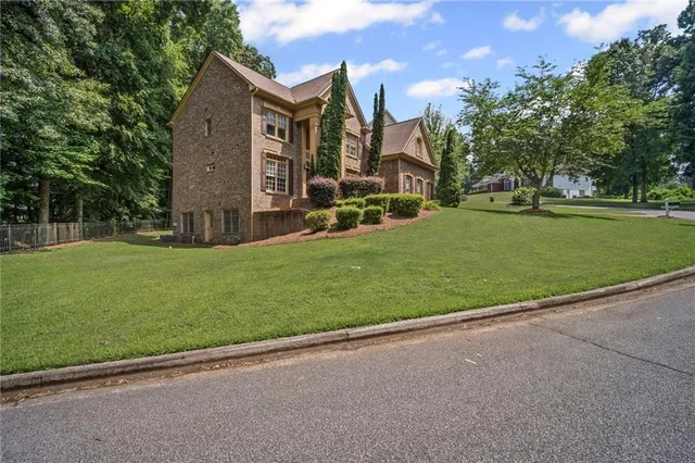 $688,000 | 403 Glenhurst Trace, Canton, GA 30115