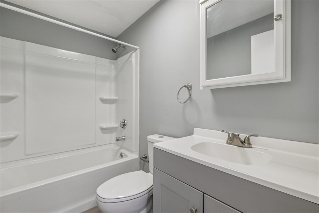 189 Littleton Road, Unit 32 Chelmsford, MA 01824 - Photo 19 of 26 Gallery Image 19