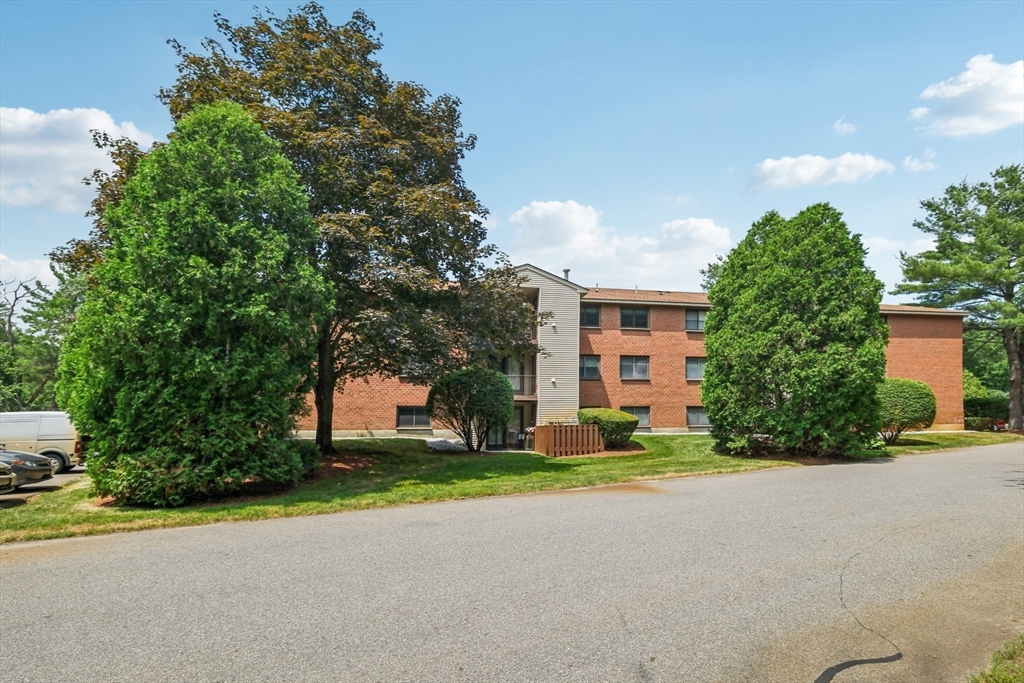 189 Littleton Road, Unit 32 Chelmsford, MA 01824 - Photo 23 of 26 Gallery Image 23
