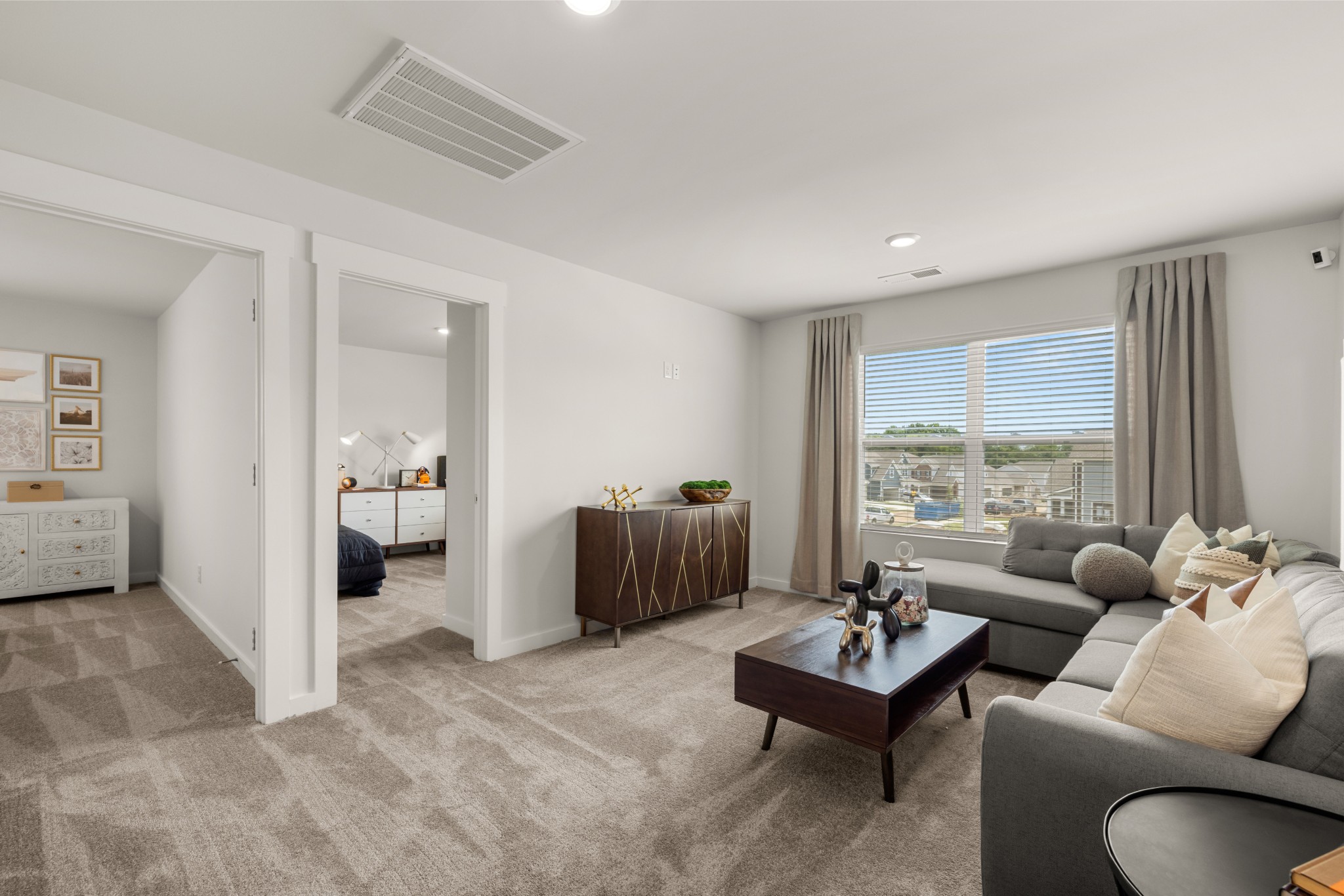 2412 Williams Rdg Drive Columbia, TN 38401 - Photo 42 of 54 a living room with furniture and a large window