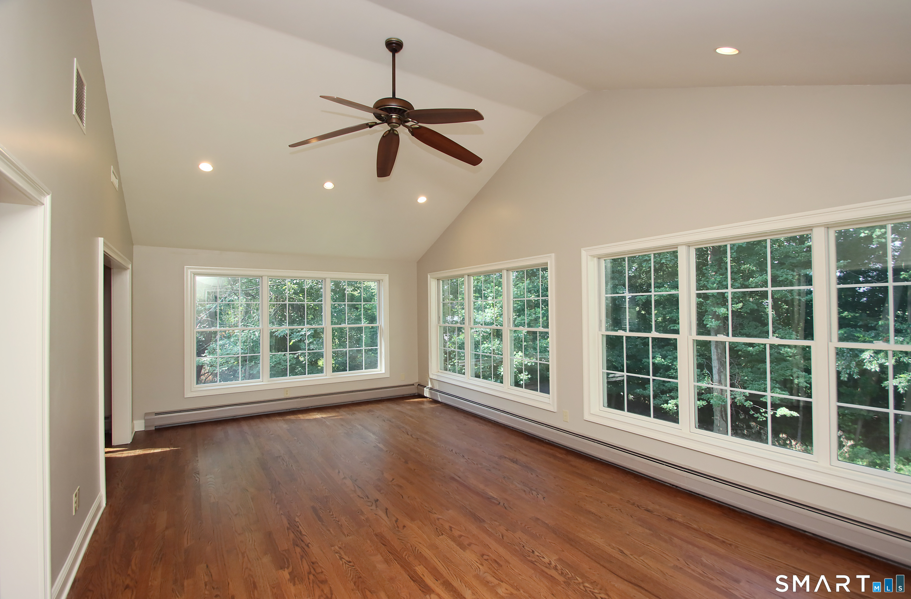 325 Manley Heights Road Orange, CT 06477 - Photo 10 of 40 Gallery Image 10