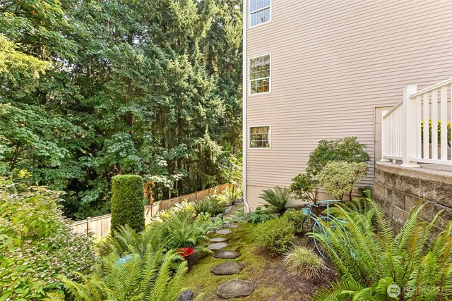 $425,000 | 1940 South 368th Place, Federal Way, WA 98003