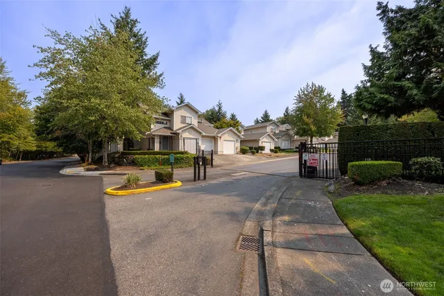 $425,000 | 1940 South 368th Place, Federal Way, WA 98003