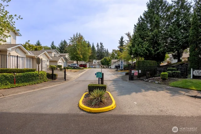 $425,000 | 1940 South 368th Place, Federal Way, WA 98003