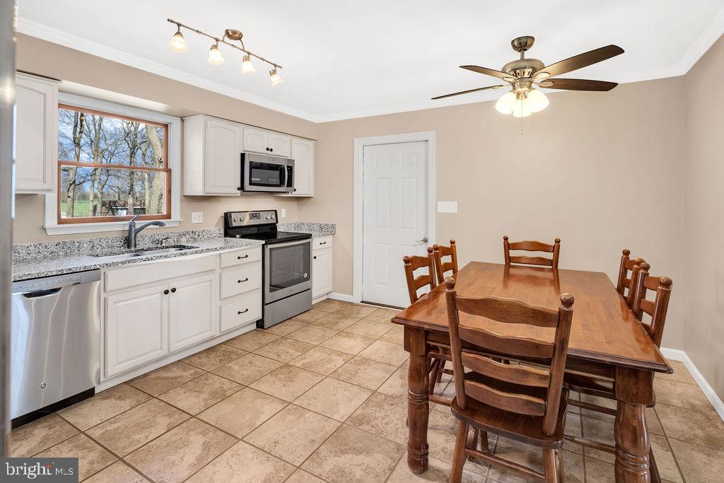 516 Stringtown Road Berryville, VA 22611 - Photo 14 of 37 Very tastefully updated kitchen