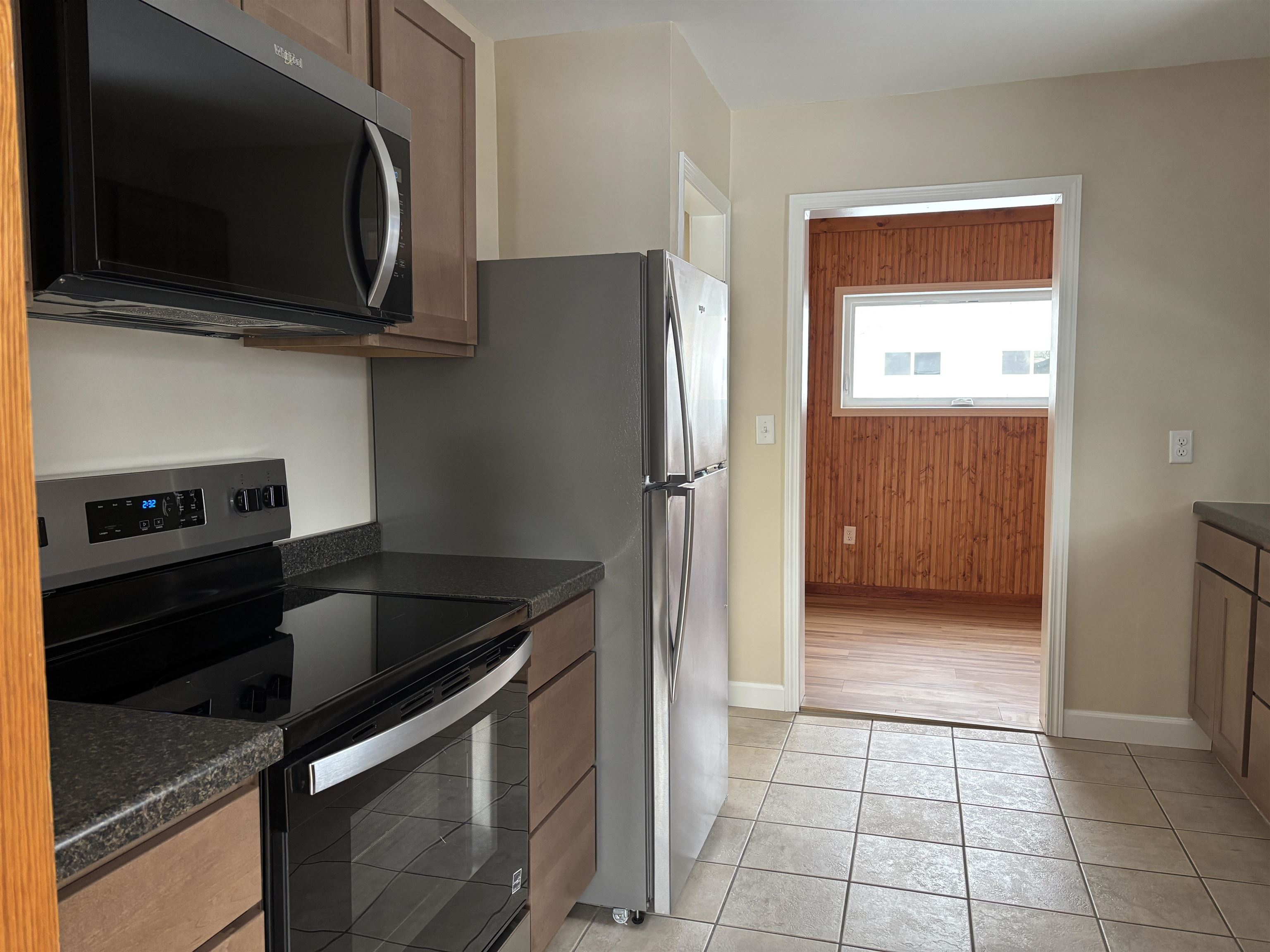 5211 Avondale Street Duluth, MN 55804 - Photo 14 of 29