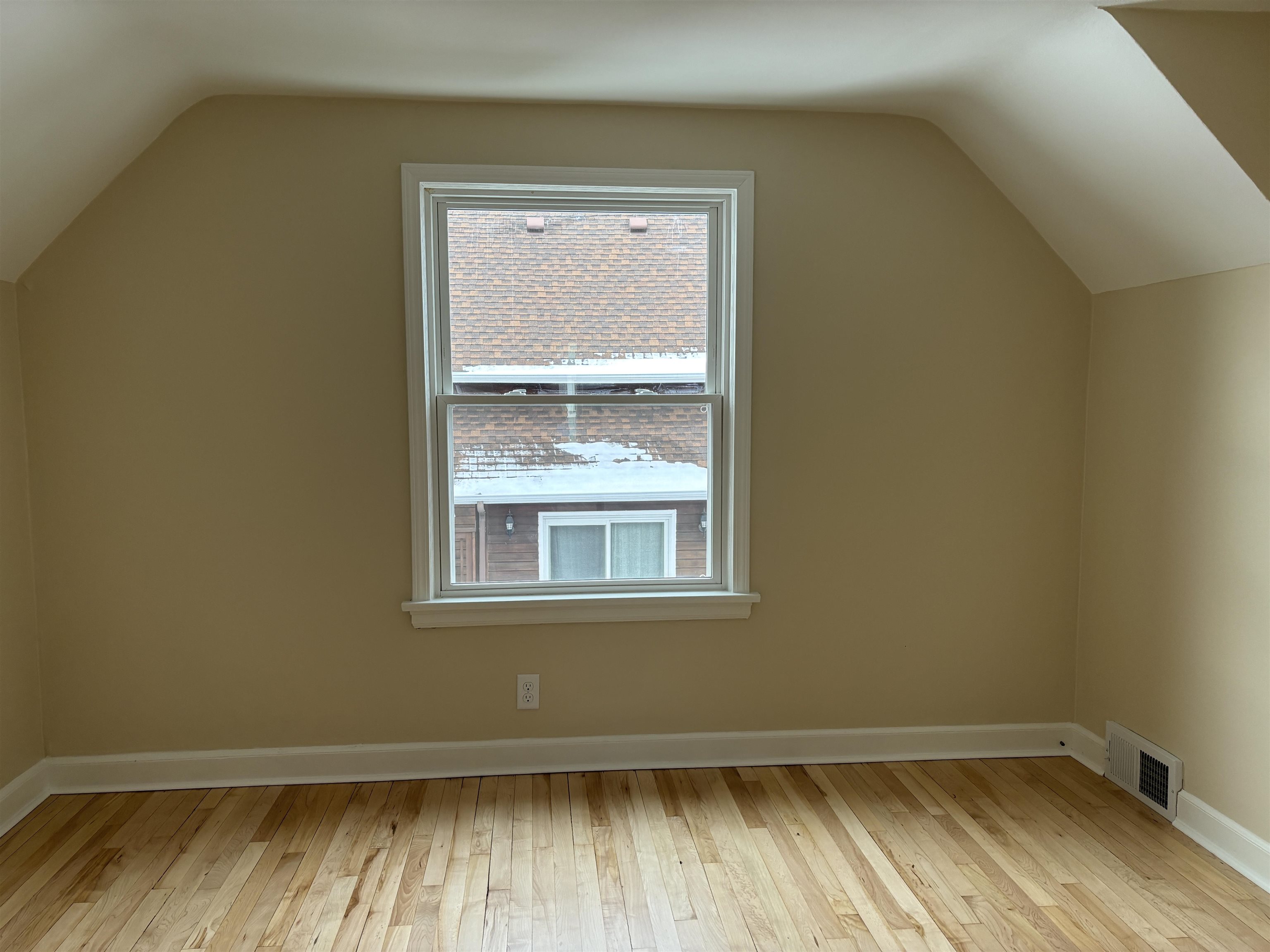 5211 Avondale Street Duluth, MN 55804 - Photo 24 of 29