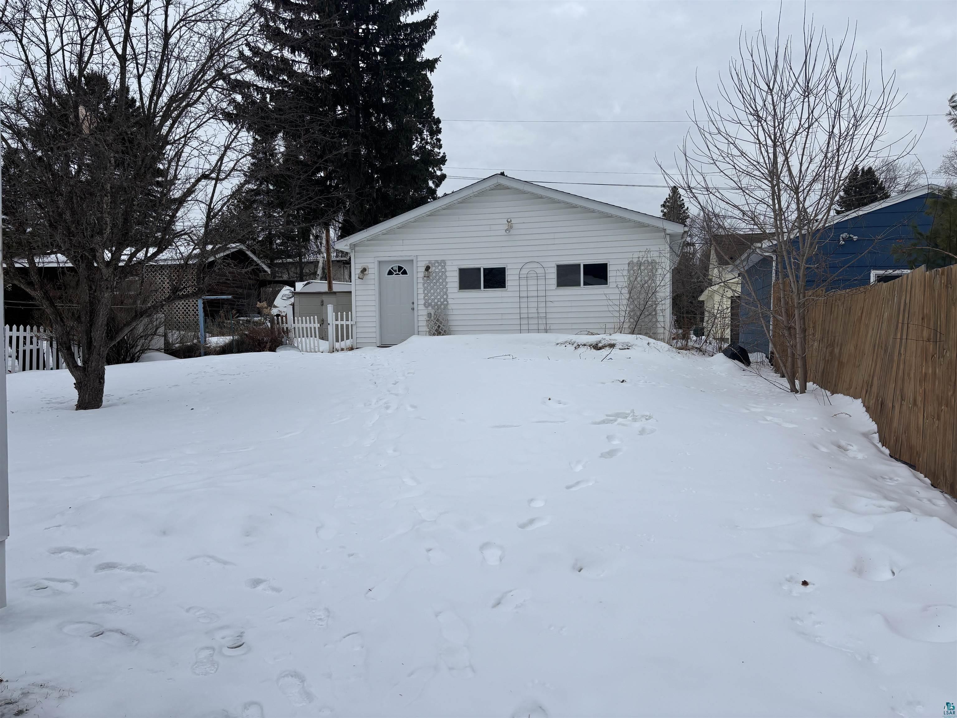5211 Avondale Street Duluth, MN 55804 - Photo 4 of 29