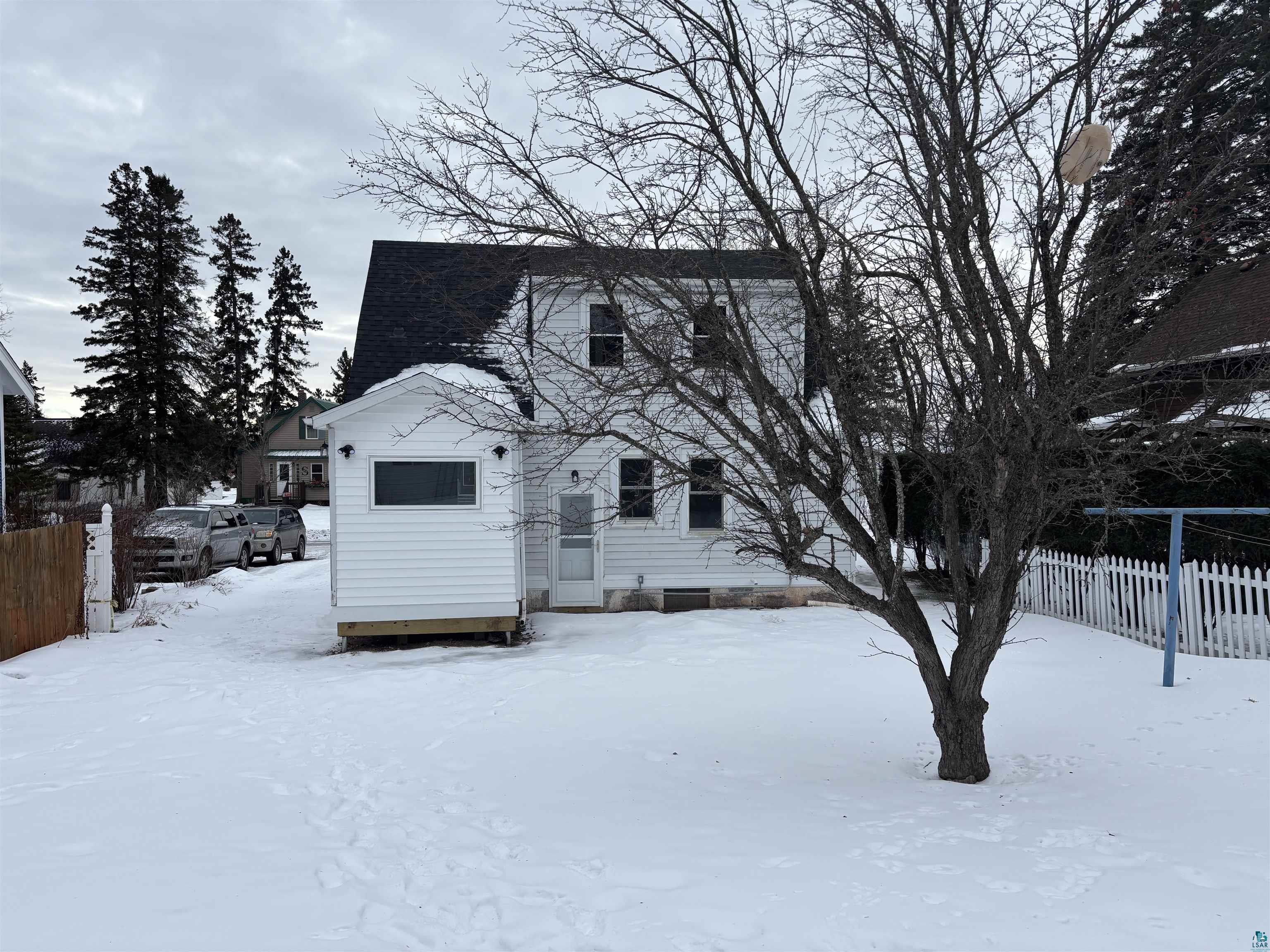 5211 Avondale Street Duluth, MN 55804 - Photo 5 of 29