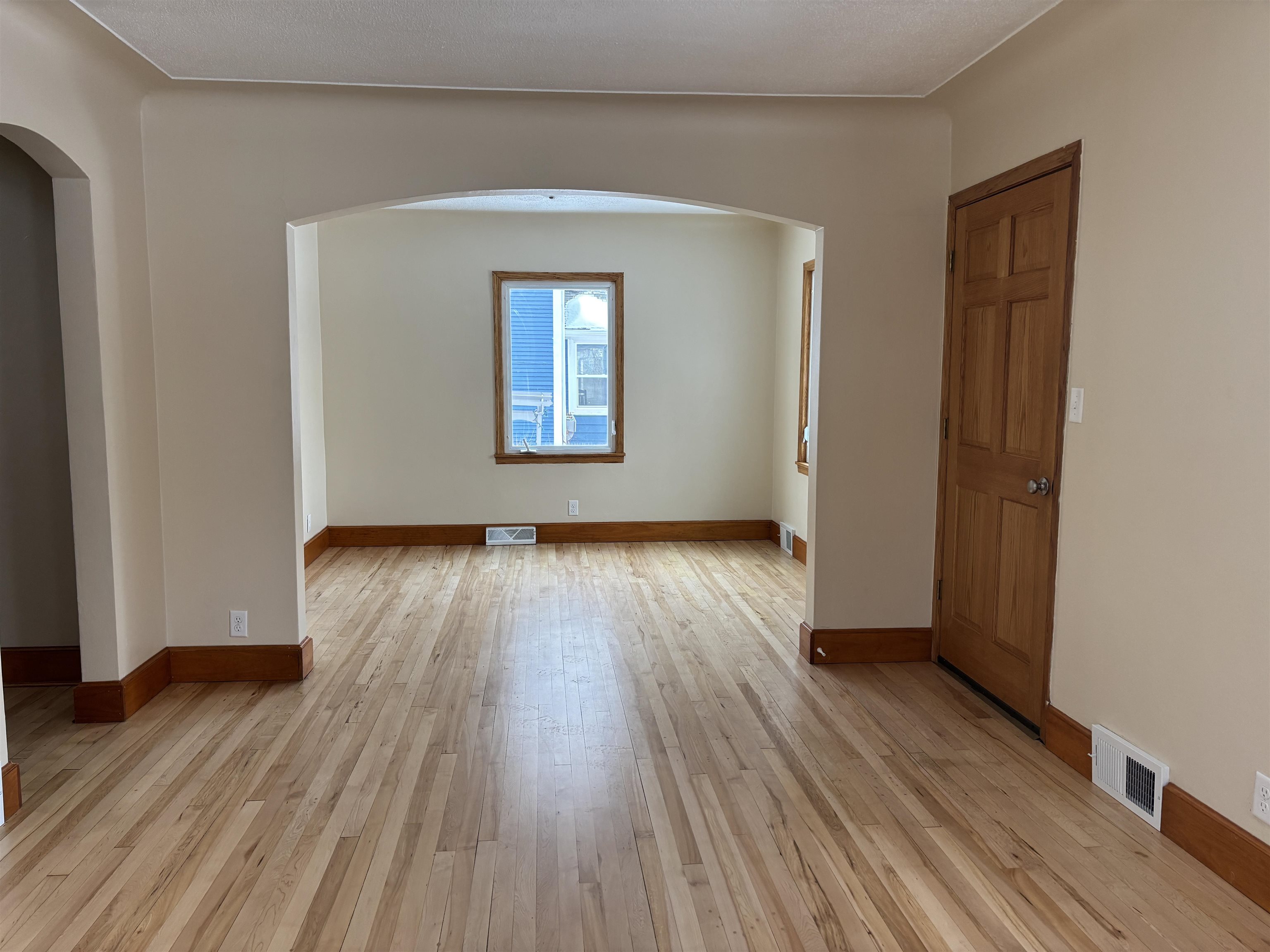 5211 Avondale Street Duluth, MN 55804 - Photo 10 of 29