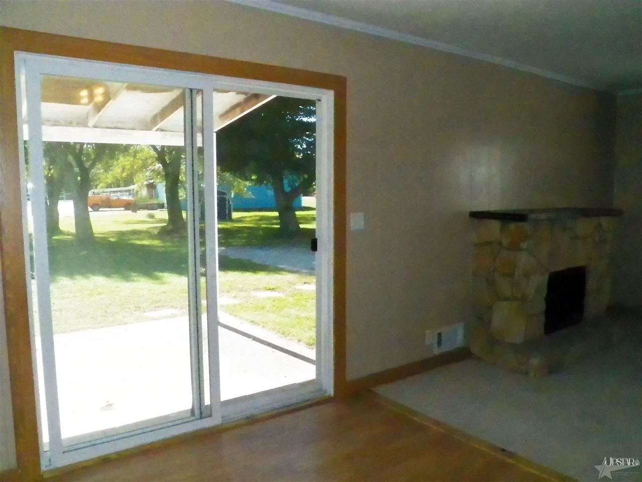 1613 Madison Street Decatur, IN 46733 - Photo 17 of 30