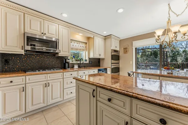 $625,000 | 179 Docare Road, Jackson, NJ 08527