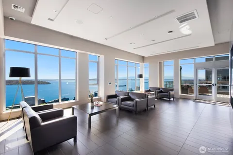 $925,000 | 588 Bell Street, Unit 2102S, Seattle, WA 98121