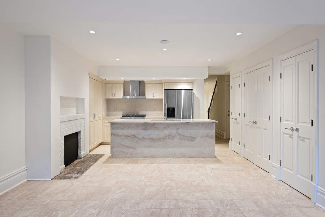 235 East 31st Street Manhattan, NY 10016 - Photo 12 of 14