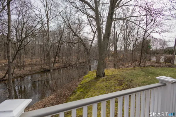 $389,900 | 150 Poplar Drive, Cheshire, CT 06410