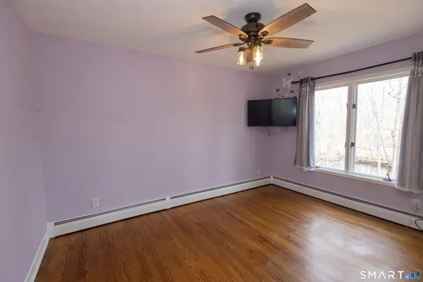 $389,900 | 150 Poplar Drive, Cheshire, CT 06410