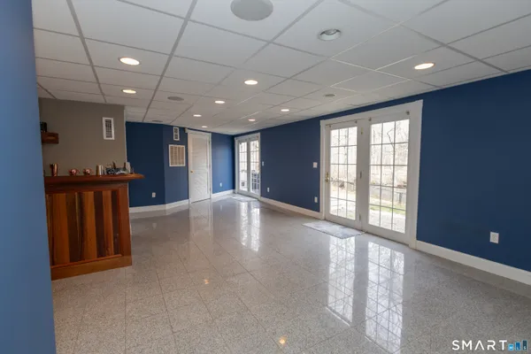 $389,900 | 150 Poplar Drive, Cheshire, CT 06410