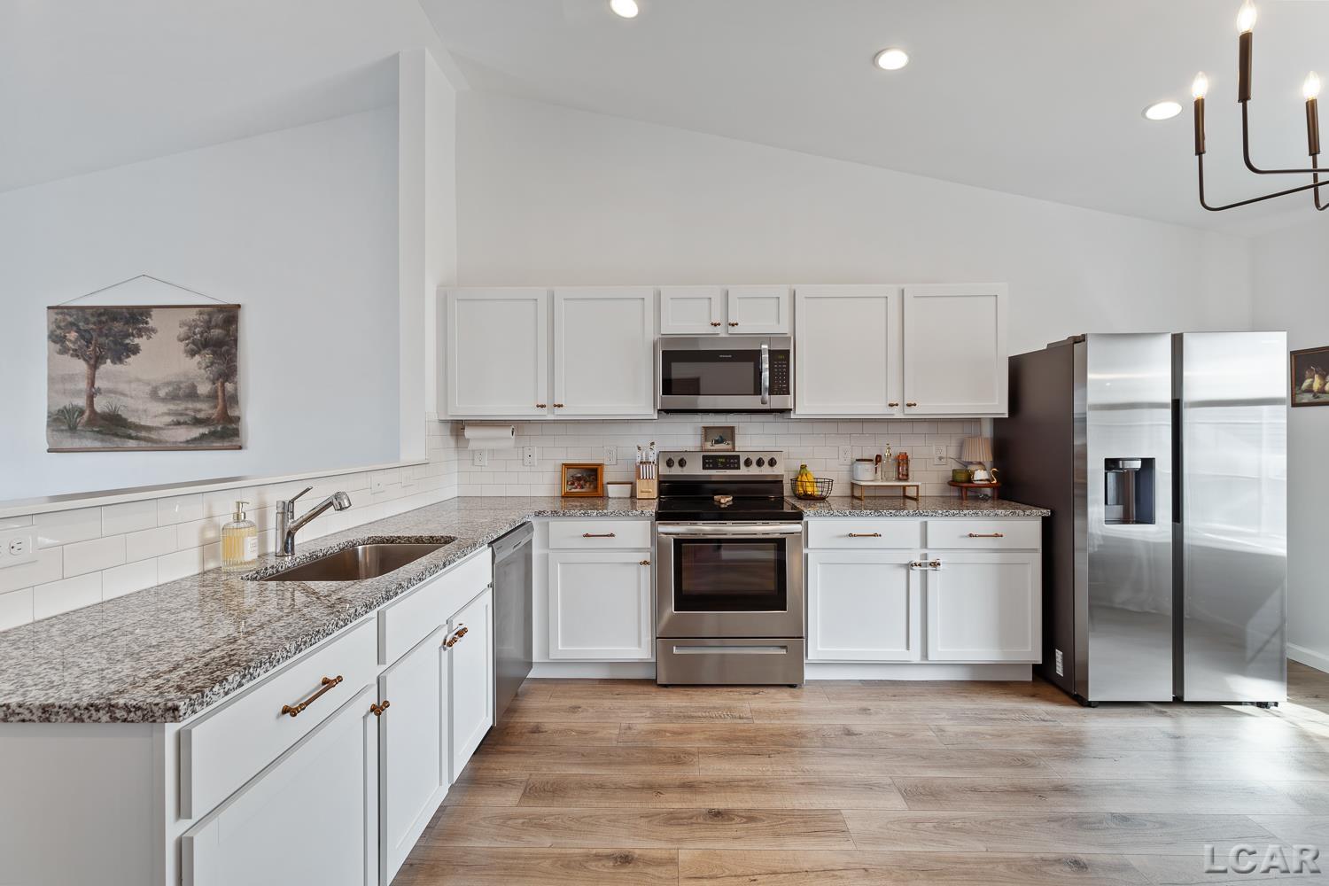 3202 Sutton Road Tecumseh, MI 49286 - Photo 3 of 47 50169383-9c07ea2f-b6e5-421b-9008-2cabbeac55dc.JPG