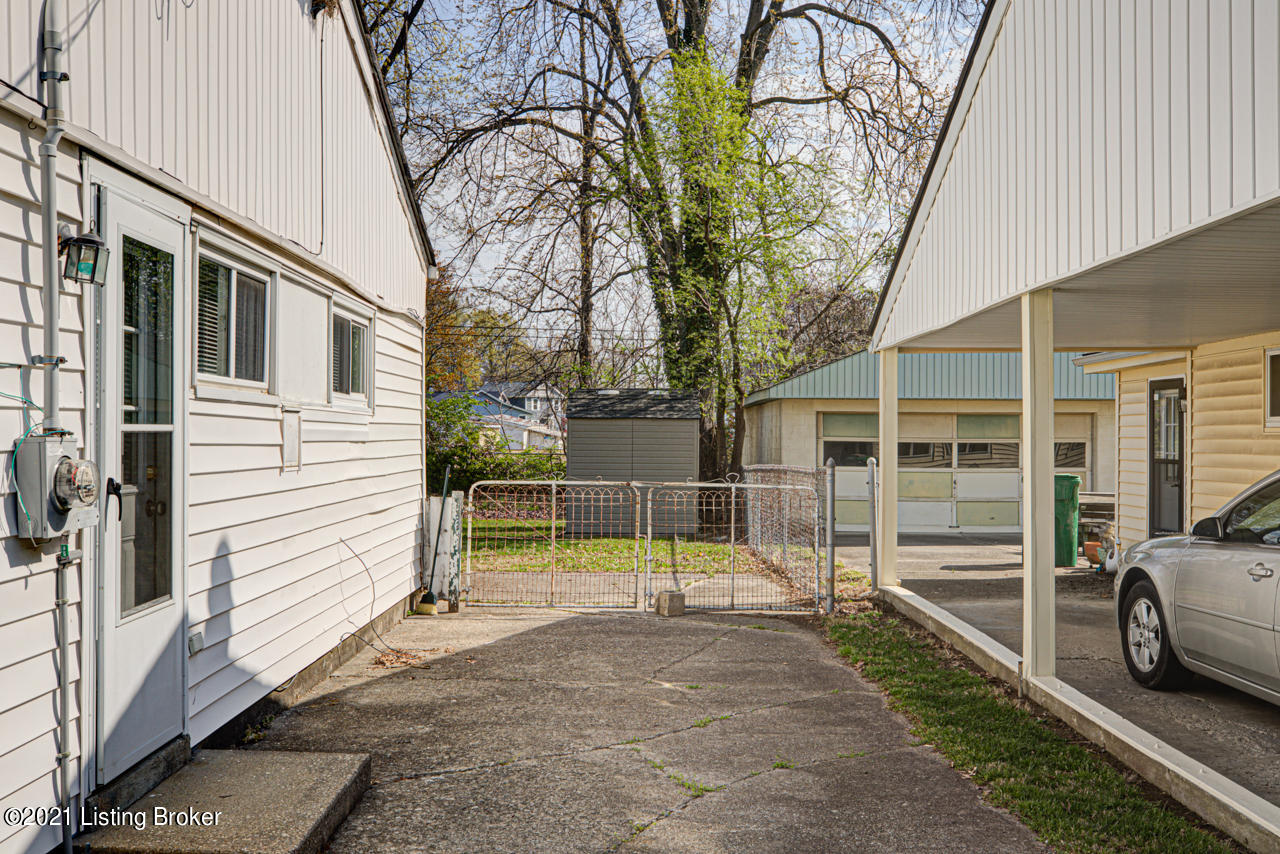 4823 Redstart Road Louisville, KY 40213 - Photo 18 of 19 4823_Redstart_Rd-20