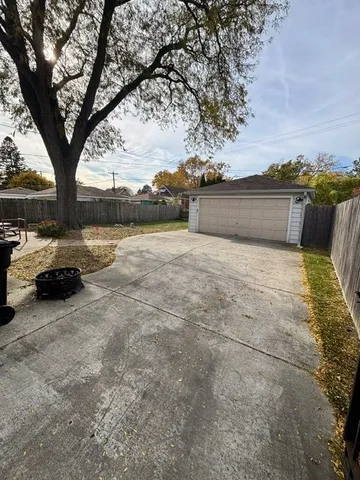 $339,900 | 1932 Newcastle Avenue, Westchester, IL 60154