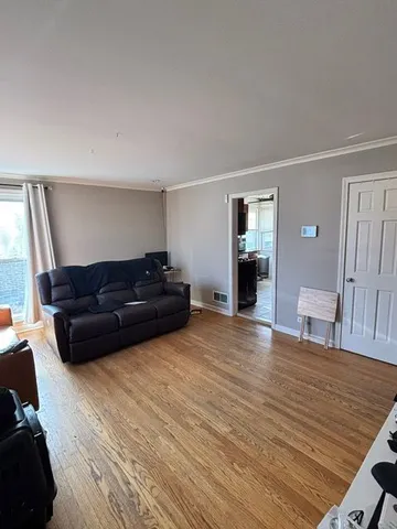 $339,900 | 1932 Newcastle Avenue, Westchester, IL 60154