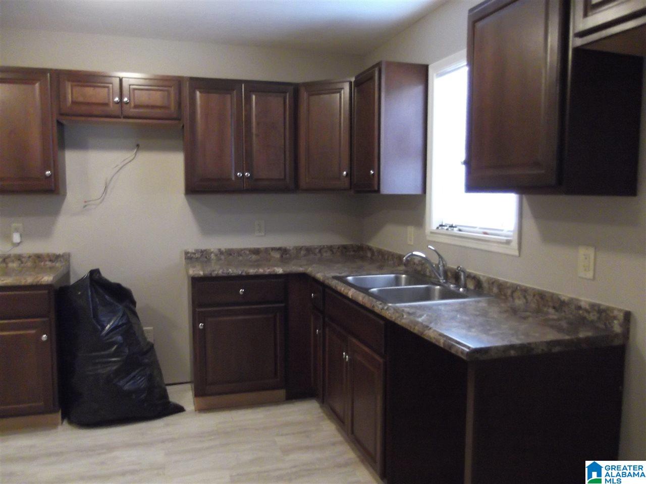 901 24th Street Southwest Birmingham, AL 35211 - Photo 7 of 28