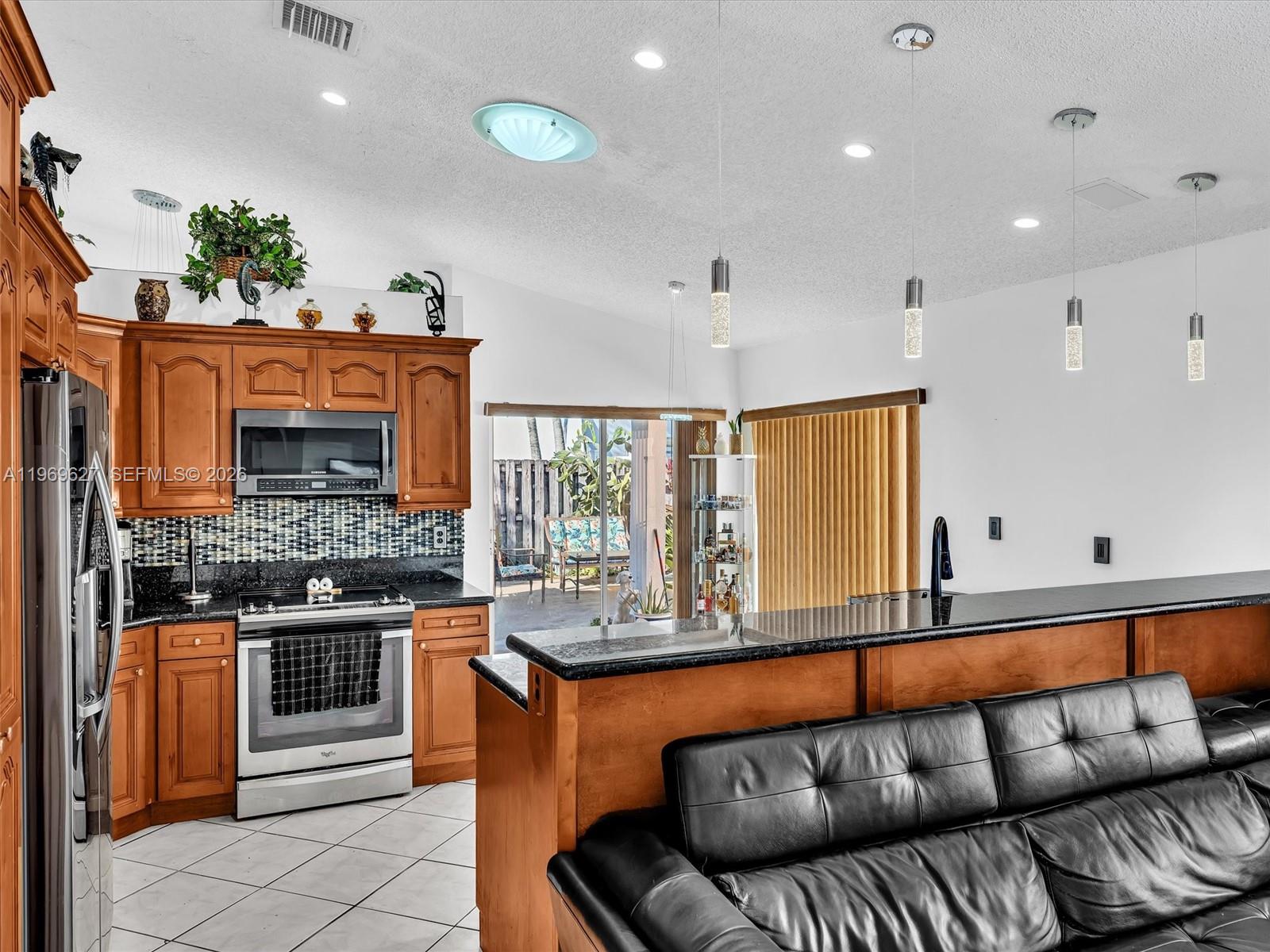 9166 Southwest 168th Court Miami, FL 33196 - Photo 24 of 59