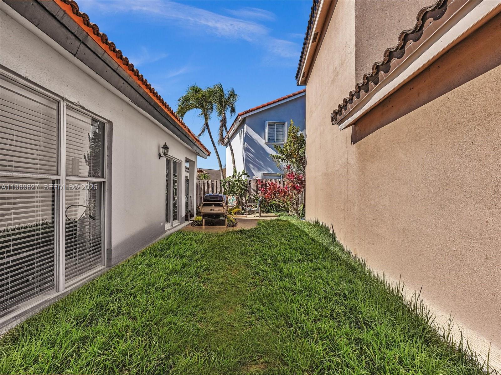 9166 Southwest 168th Court Miami, FL 33196 - Photo 49 of 59
