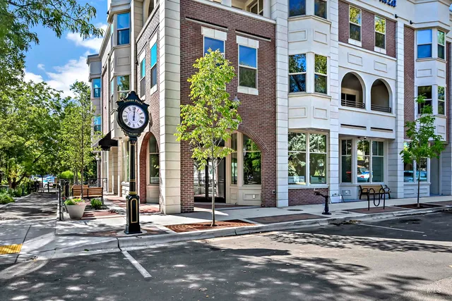 $775,000 | 79 East Aikens Road, Unit 203, Eagle, ID 83616