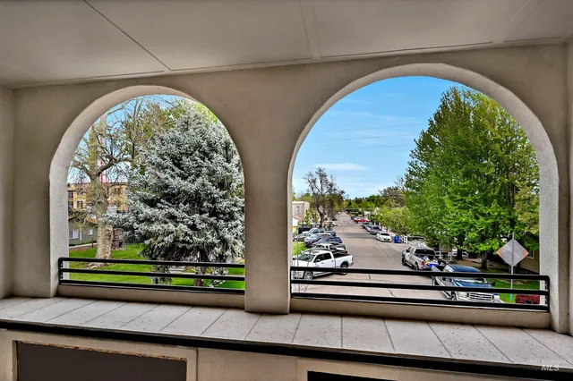 $775,000 | 79 East Aikens Road, Unit 203, Eagle, ID 83616