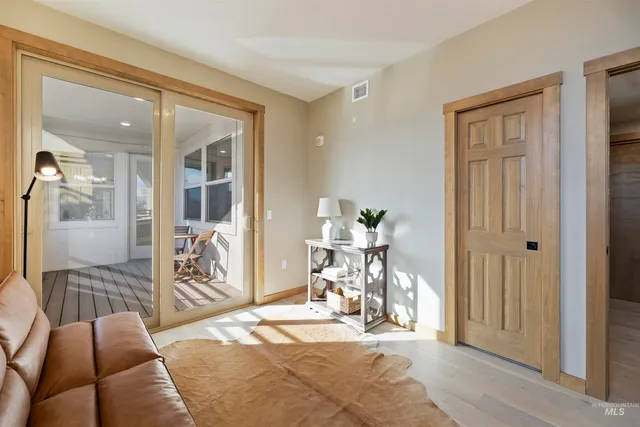 $775,000 | 79 East Aikens Road, Unit 203, Eagle, ID 83616