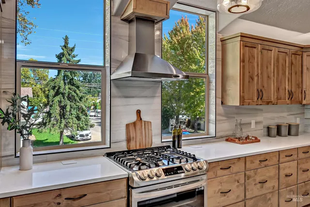 $775,000 | 79 East Aikens Road, Unit 203, Eagle, ID 83616