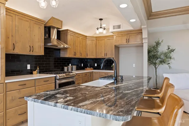 $775,000 | 79 East Aikens Road, Unit 203, Eagle, ID 83616