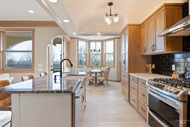 $775,000 | 79 East Aikens Road, Unit 203, Eagle, ID 83616