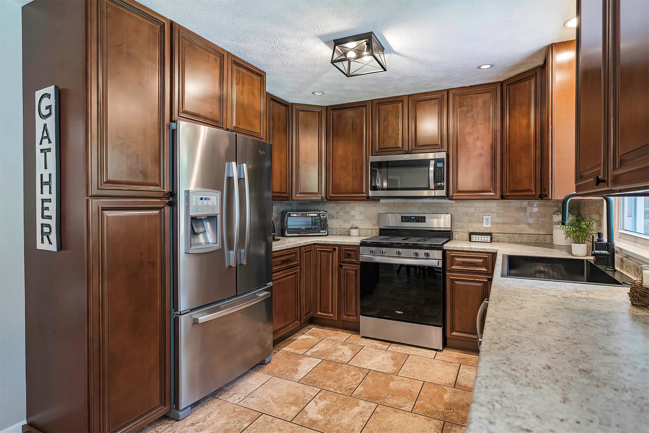 946 Boyer Road Erie, PA 16511 - Photo 6 of 41 Gallery Image 6