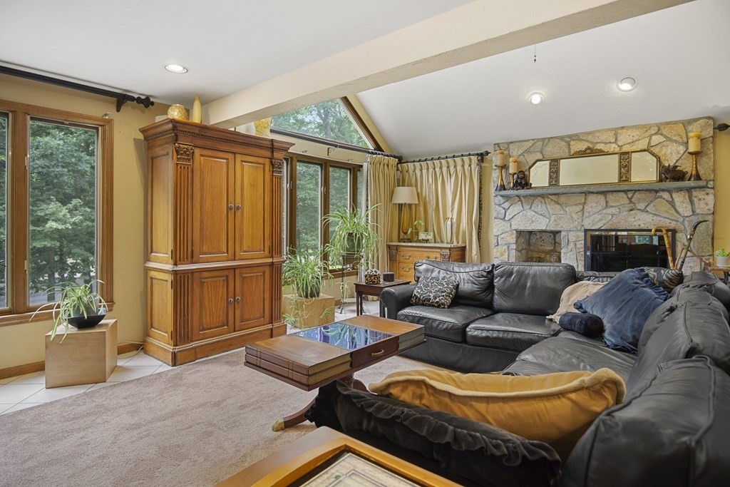 1 Coachman Ridge Road Shrewsbury, MA 01545 - Photo 10 of 42 Gallery Image 10