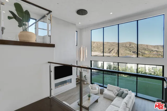 $2,999,888 | 11862 Hillsborough Lane, Porter Ranch, CA 91326