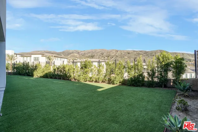 $2,999,888 | 11862 Hillsborough Lane, Porter Ranch, CA 91326