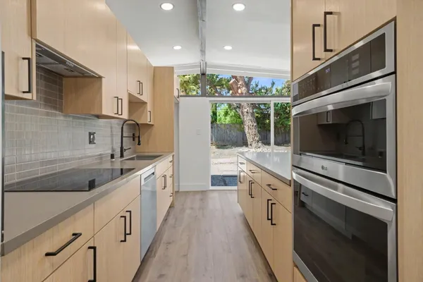 $550,000 | 5025 Hemlock Street, Sacramento, CA 95841