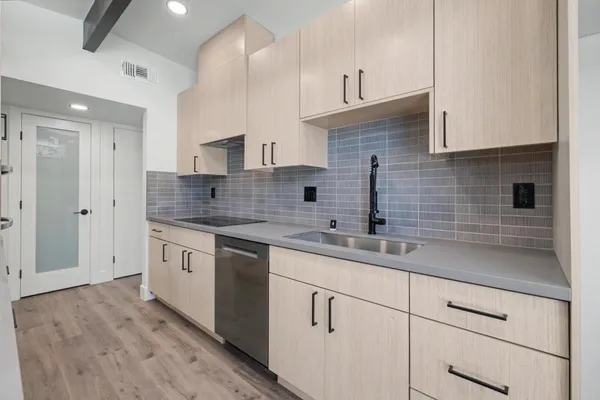 $550,000 | 5025 Hemlock Street, Sacramento, CA 95841