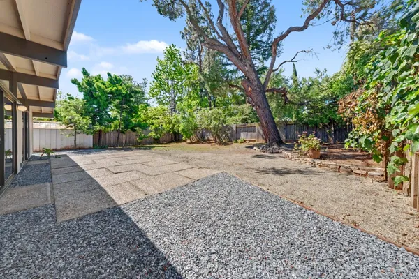 $550,000 | 5025 Hemlock Street, Sacramento, CA 95841