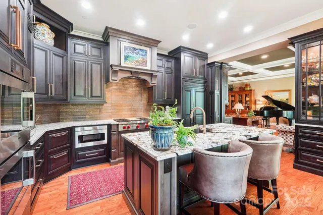 $1,690,000 | 229 North Church Street, Unit 401, Charlotte, NC 28202