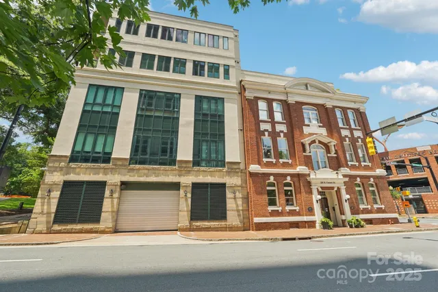 $1,690,000 | 229 North Church Street, Unit 401, Charlotte, NC 28202